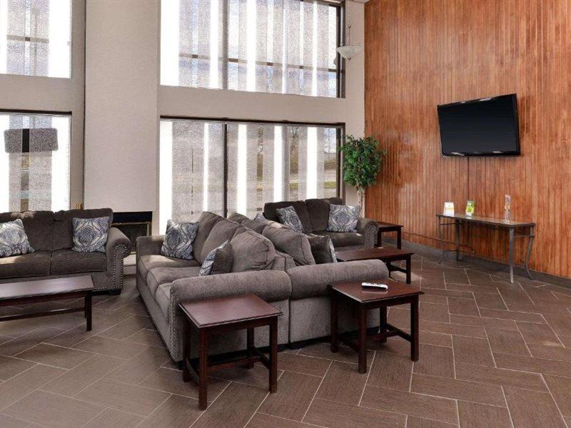 Quality Inn & Suites Matteson Near I-57 Екстер'єр фото