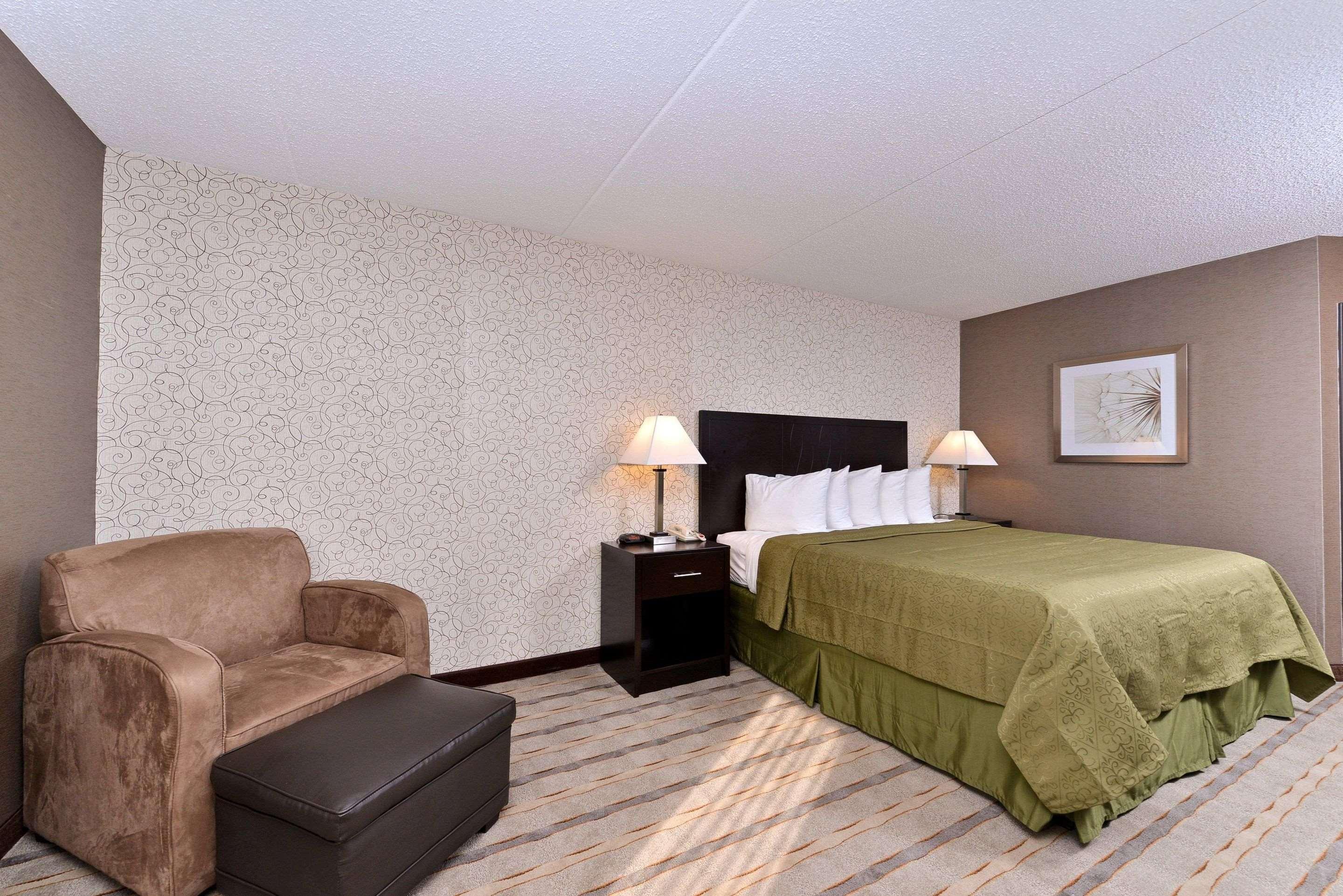 Quality Inn & Suites Matteson Near I-57 Екстер'єр фото