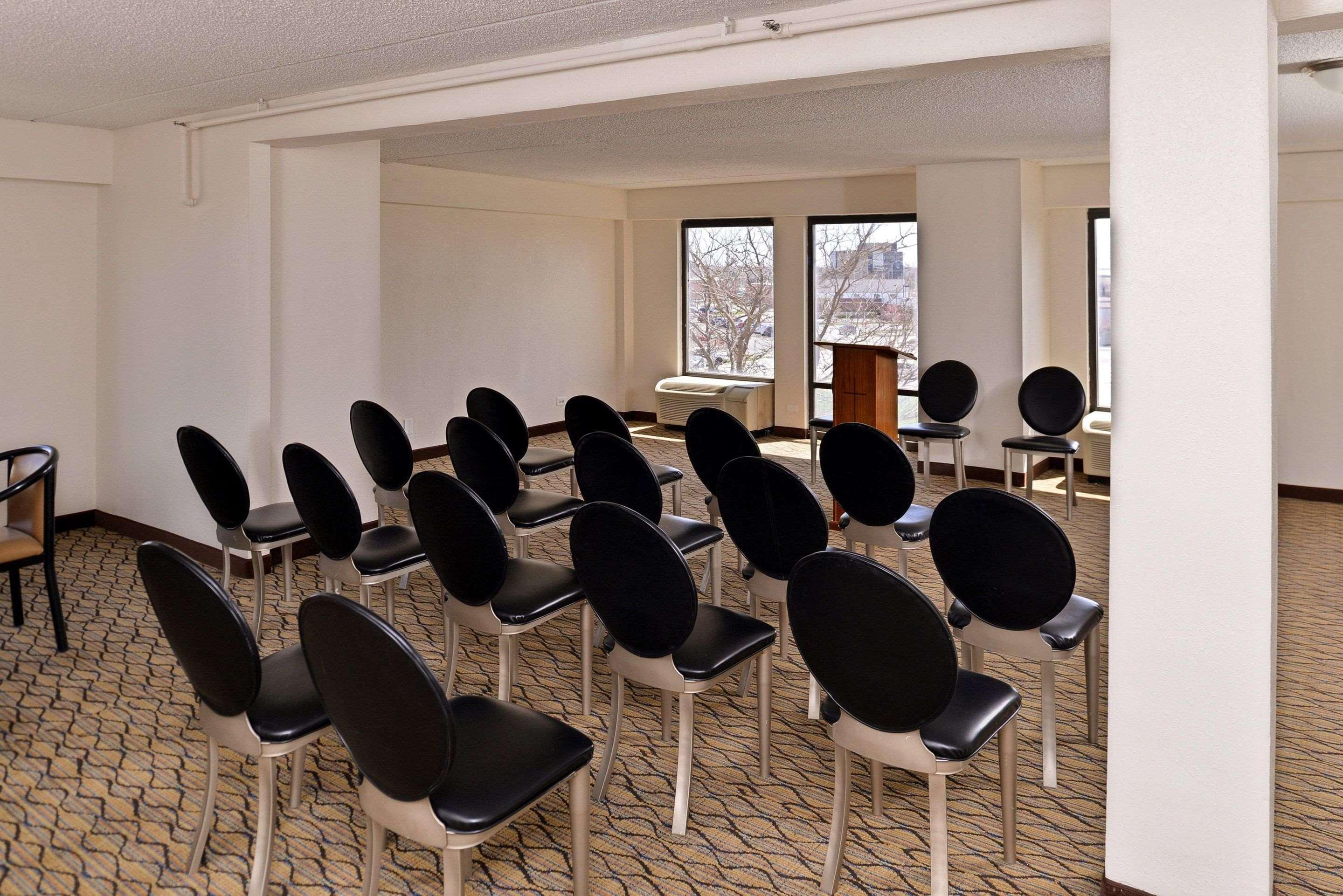 Quality Inn & Suites Matteson Near I-57 Екстер'єр фото