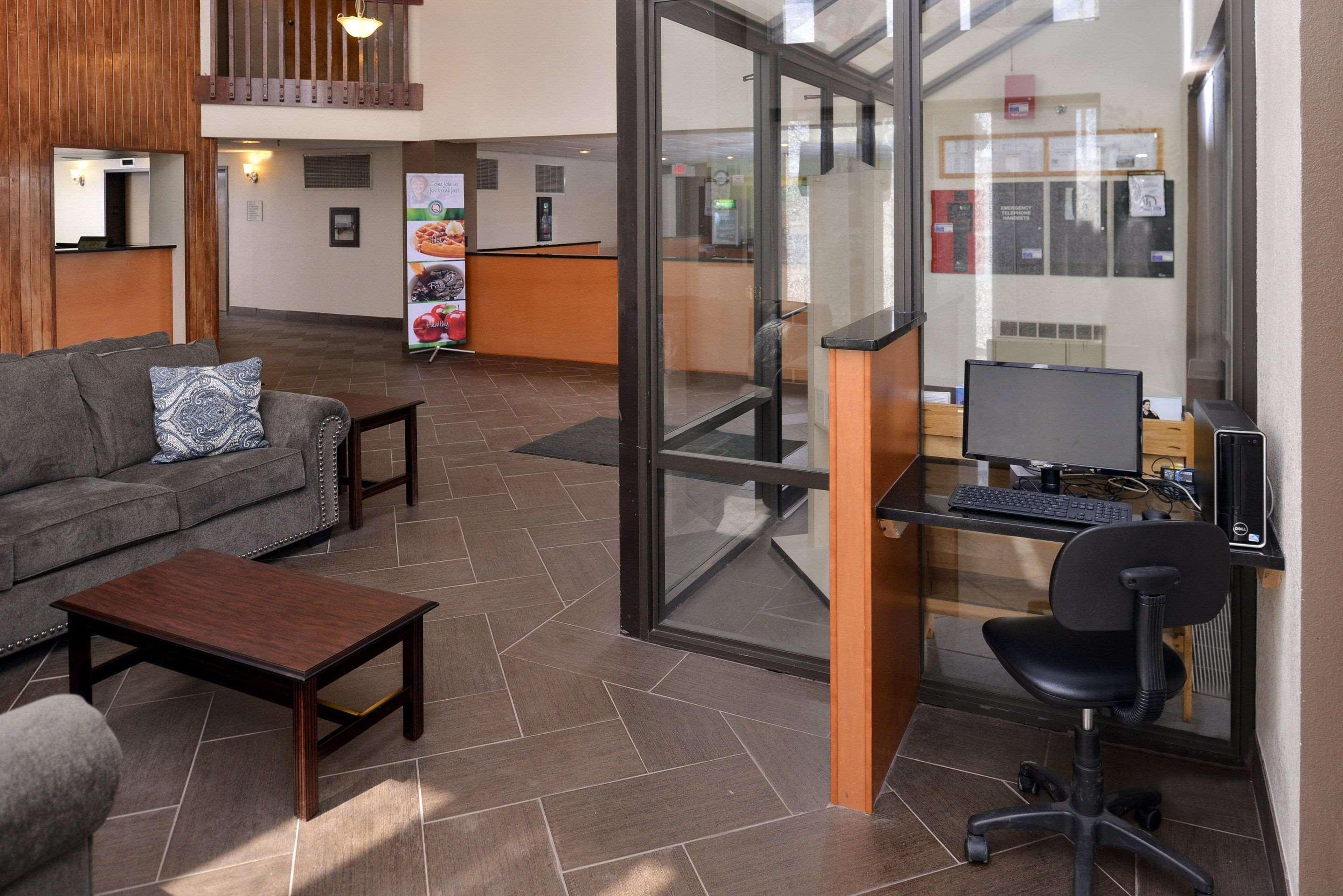 Quality Inn & Suites Matteson Near I-57 Екстер'єр фото